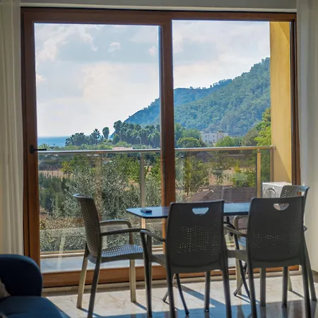 Olive Tree Aparthotel 4*